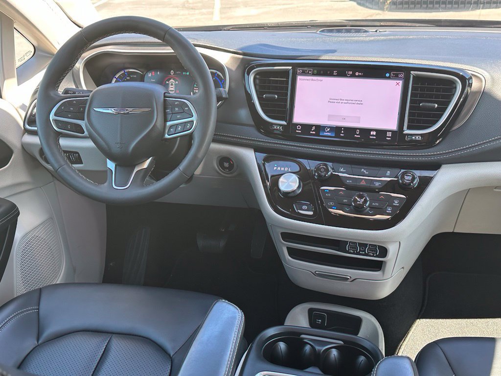 Used 2024 Chrysler Pacifica Limited FWD image 22
