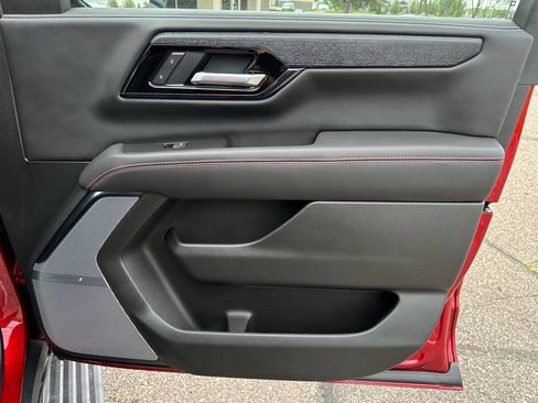 New 2026 GMC Yukon AT4 Ultimate w/ LPO, Floor Liner Package AWD/4WD image 52