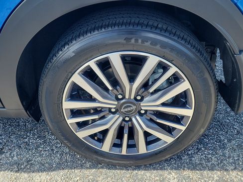 Certified 2024 Nissan Kicks SV FWD image 9