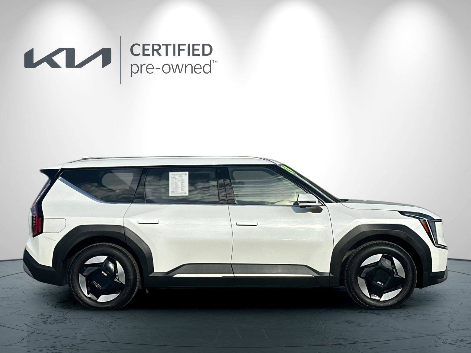 Certified 2024 Kia EV9 Wind AWD/4WD image 3