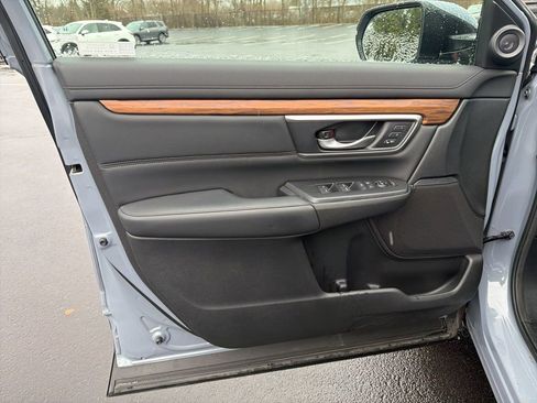 Used 2020 Honda CR-V Touring image 19