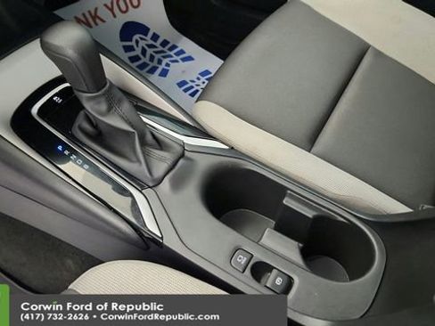 Used 2024 Toyota Corolla LE image 16