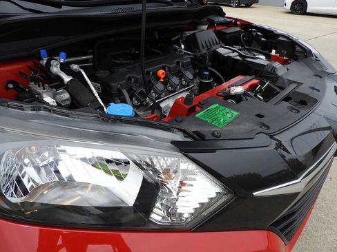 Used 2018 Honda HR-V LX image 41