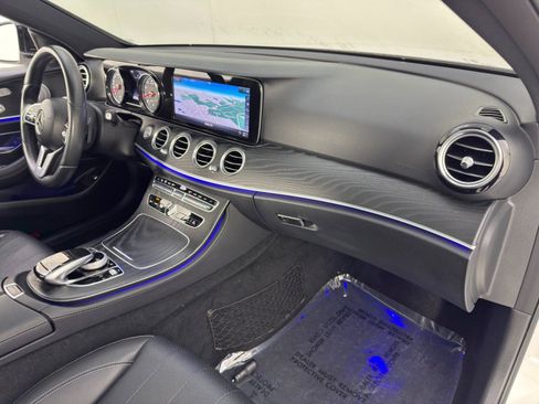 Used 2019 Mercedes-Benz E 300 image 14