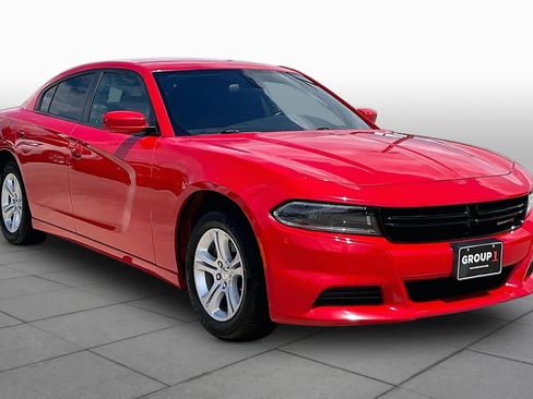 Used 2022 Dodge Charger SXT RWD image 3