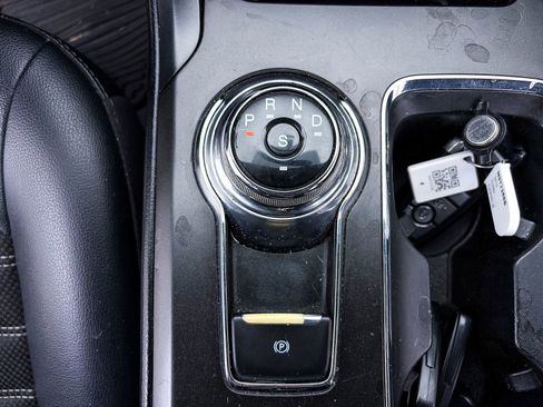 Used 2018 Ford Fusion SE w/ Equipment Group 201A image 19