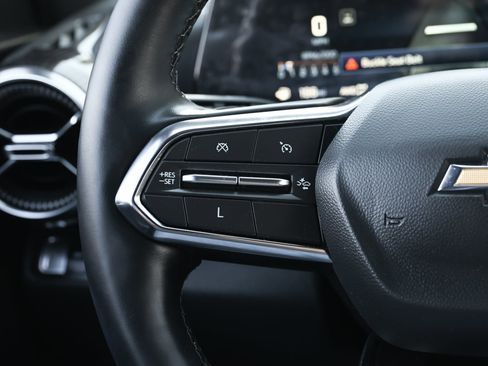 Used 2025 Chevrolet Equinox LT w/ Safety and Technology Package image 61