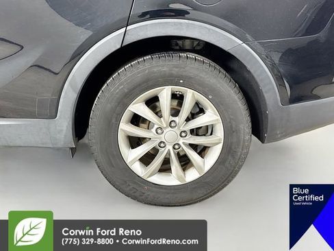 Used 2016 Kia Sorento LX image 32