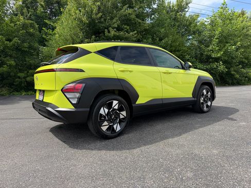 Used 2024 Hyundai Kona SEL w/ Convenience Package FWD image 17