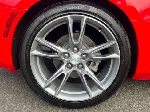 Used 2017 Chevrolet Camaro LT image 9