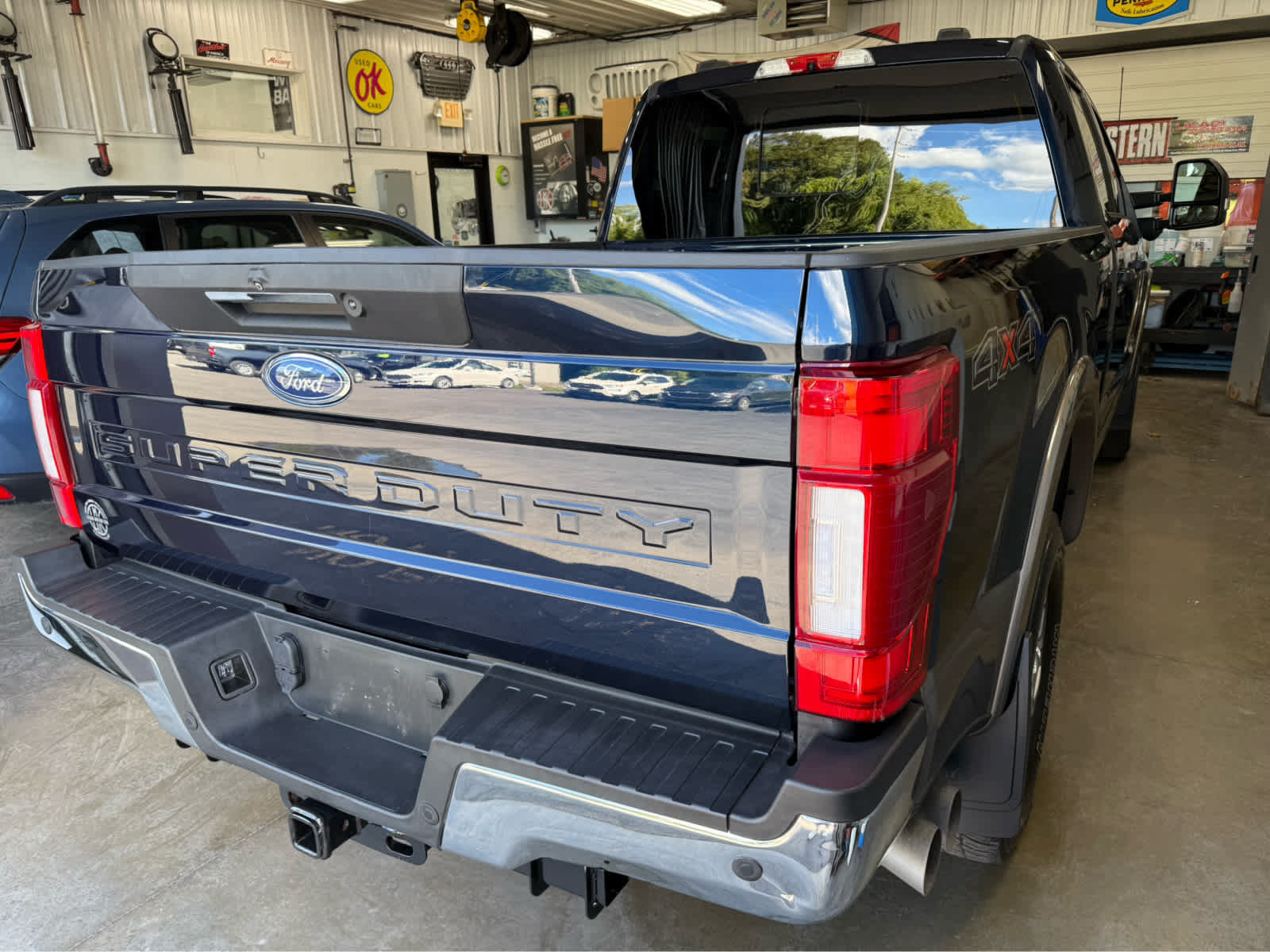 Used 2022 Ford F250 Lariat w/ Lariat Ultimate Package AWD/4WD image 6