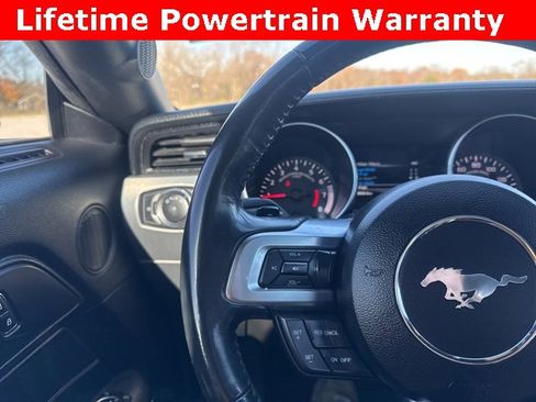 Used 2021 Ford Mustang Premium image 9