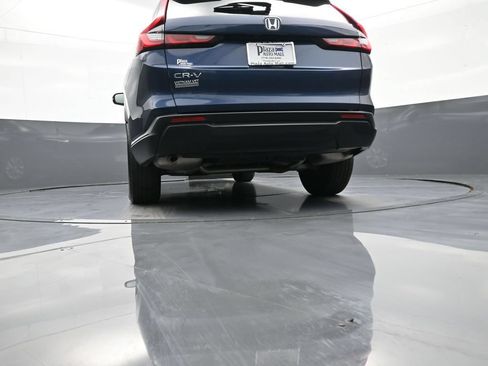 Certified 2025 Honda CR-V LX image 30