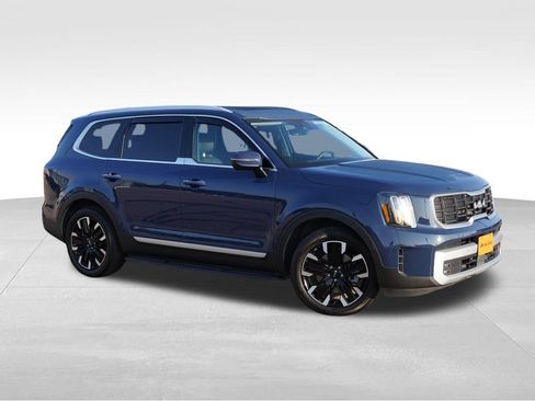 Certified 2024 Kia Telluride SX Prestige w/ Towing Package AWD/4WD image 2