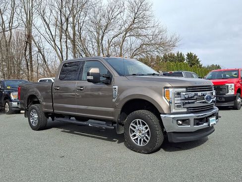 Used 2019 Ford F250 Lariat w/ Lariat Ultimate Package image 1
