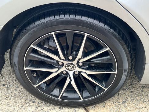 Used 2022 Toyota Camry SE FWD image 18