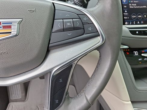 Used 2023 Cadillac XT5 Premium Luxury image 23