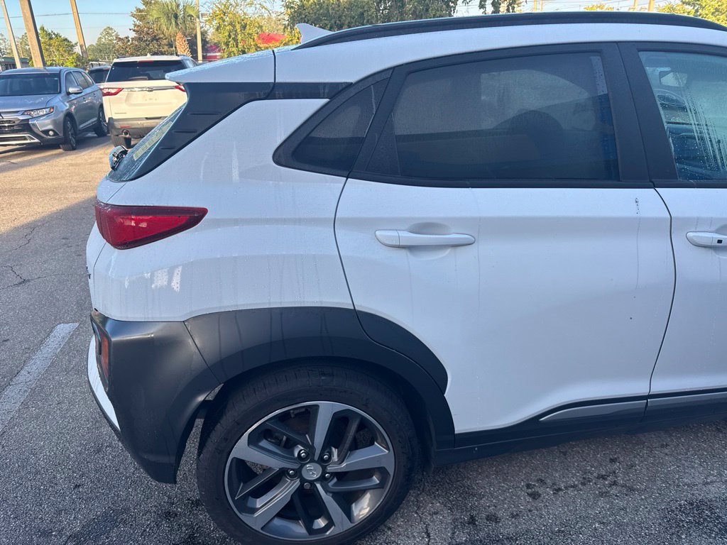 Used 2021 Hyundai Kona Limited FWD image 13