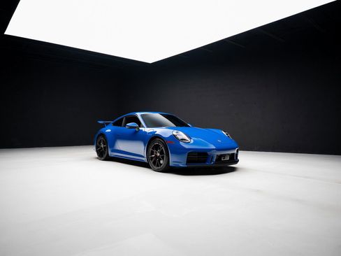 Used 2025 Porsche 911 Carrera image 86