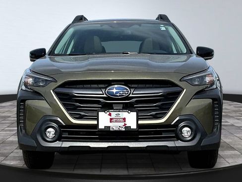 Used 2024 Subaru Outback Premium AWD/4WD image 2