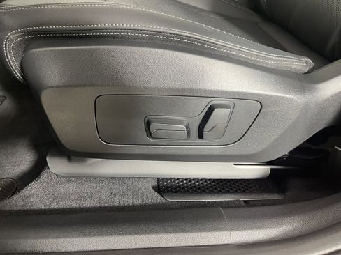 Certified 2025 BMW X2 xDrive28i w/ Convenience Package image 20