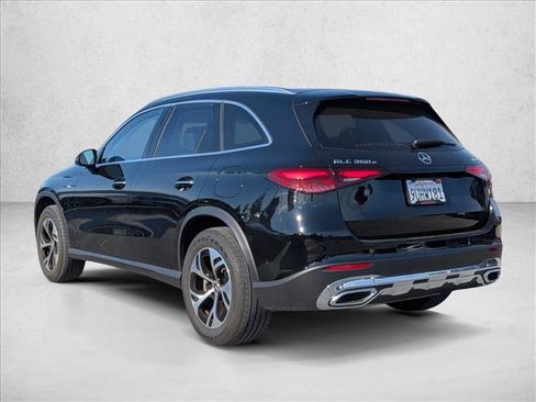 Used 2025 Mercedes-Benz GLC 350e 4MATIC image 7