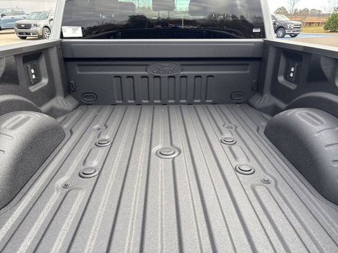 New 2026 Ford F250 Lariat w/ Black Appearance Package image 11