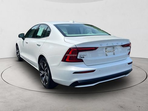 Certified 2025 Volvo S60 B5 Core AWD/4WD image 3