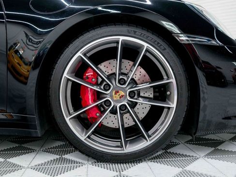 Used 2020 Porsche 911 Carrera 4S AWD/4WD image 31