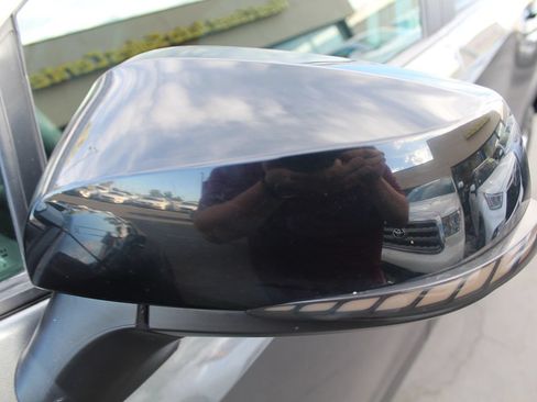 Used 2019 Toyota RAV4 LE w/ Carpet Mat Package FWD image 12
