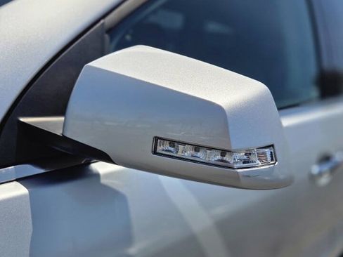 Used 2017 Chevrolet Traverse LT FWD image 28