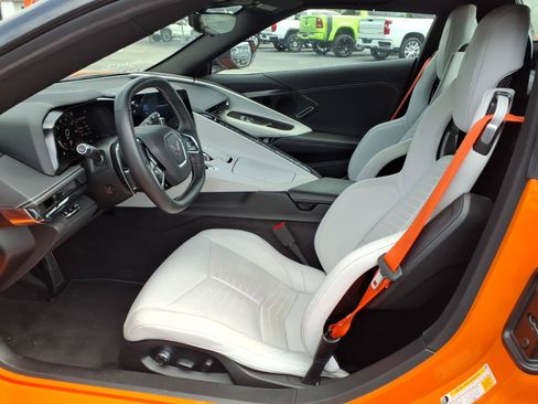 Used 2023 Chevrolet Corvette Stingray Preferred Conv w/ Z51 Performance Package RWD image 16
