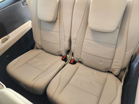 Used 2022 Mercedes-Benz GLS 450 4MATIC image 33