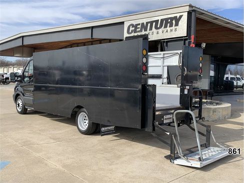 Used 2015 Ford Transit 350 Cutaway Van image 10