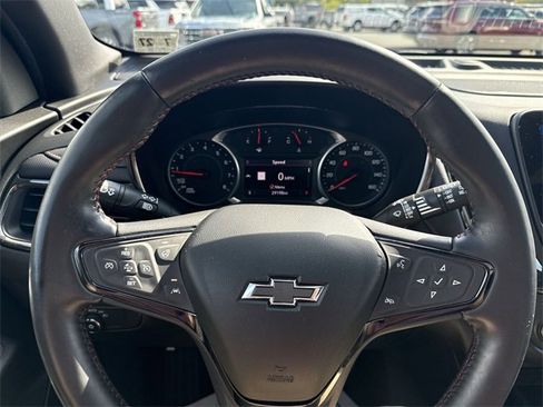 Used 2022 Chevrolet Equinox RS w/ RS Leather Package image 11