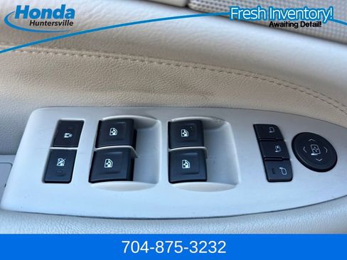 Used 2019 Cadillac Escalade Luxury image 13