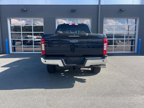 Used 2022 Ford F250 Lariat w/ Lariat Ultimate Package image 3