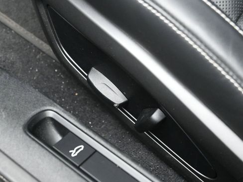 Certified 2022 Porsche 911 Carrera GTS image 15