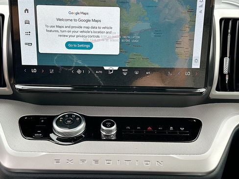 New 2026 Ford Expedition Active RWD image 11