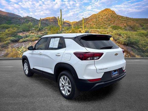 Used 2023 Chevrolet TrailBlazer LS FWD image 7