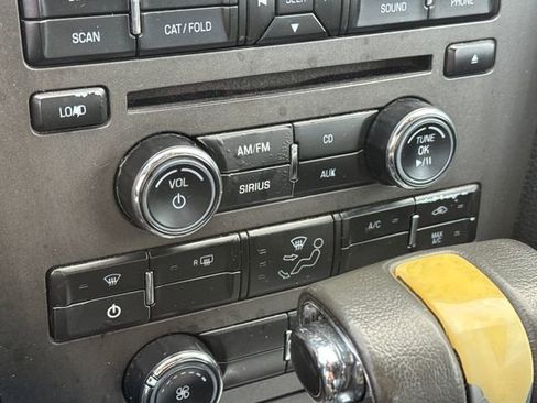 Used 2012 Ford Mustang Premium image 17