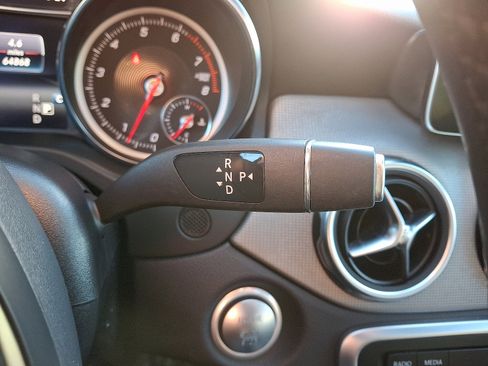 Used 2020 Mercedes-Benz GLA 250 4MATIC image 15