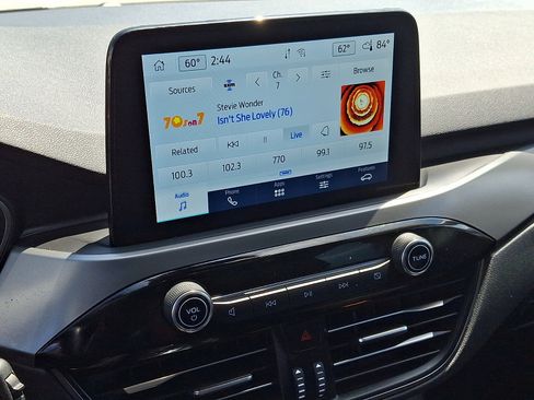 Certified 2024 Ford Escape Active AWD/4WD image 17