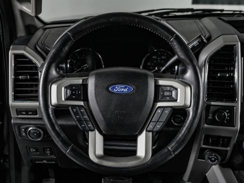Used 2021 Ford F250 Lariat w/ Lariat Ultimate Package AWD/4WD image 16