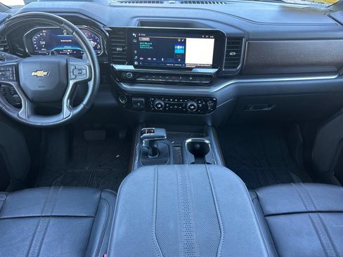 Used 2025 Chevrolet Silverado 1500 High Country AWD/4WD image 15