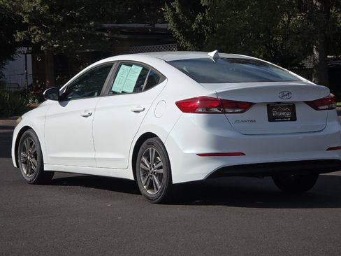 Used 2018 Hyundai Elantra SEL w/ Cargo Package image 6