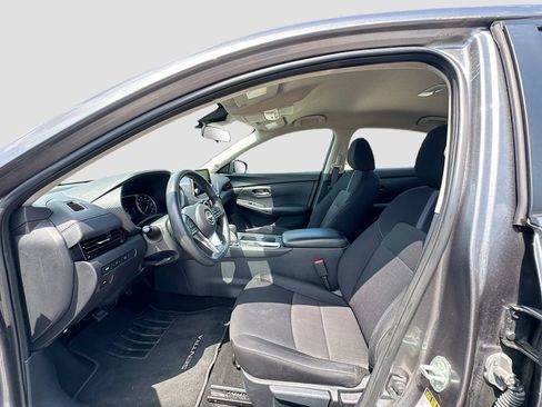 Used 2024 Nissan Sentra SV FWD image 29