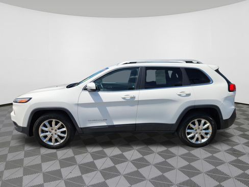 Used 2017 Jeep Cherokee Limited AWD/4WD image 5