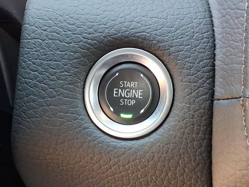 Used 2024 GMC Yukon Denali AWD/4WD image 25