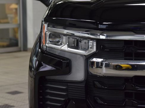 Used 2024 Chevrolet Silverado 1500 LT AWD/4WD image 12